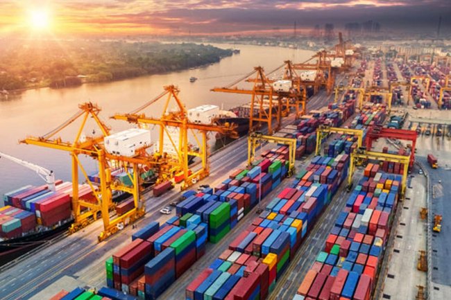 FIRST TIME EVER IN A MONTH, INDIAN EXPORTS CROSSED US$ 34 BILLION IN MARCH 2021