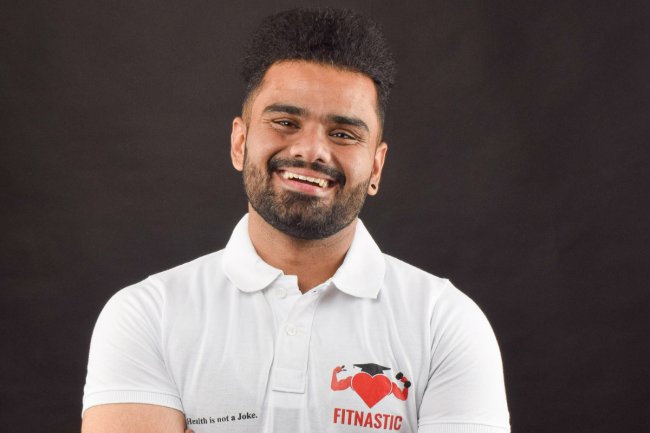 Rishi becomes one of the youngest entrepreneurs in India backed by IIT Bombay, Research in the digital healthcare industry, Biological AI technology.