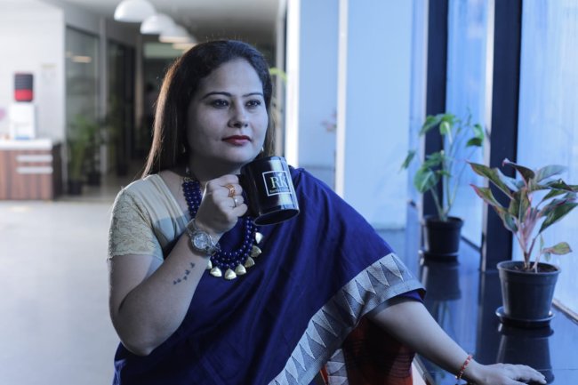 The businesswoman Rachna proposes a new concept titled Decluttering for a Meaningful Life.