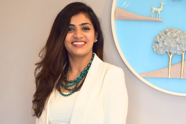 Simaira Kusmulu is a seasoned business and brand consultant who drives the success of startups. Unlock the Full Potential of Your Brand and Achieve Remarkable Growth]