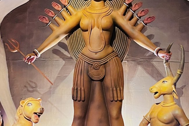 Kolkata News - Newtown Sarbojanin Durga Puja 2024 – A Tribute to India's Timeless Heritage