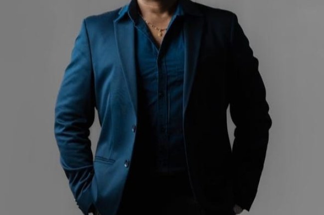 Chenmay Ssinha : Founder & CEO of Leading Lines Photography